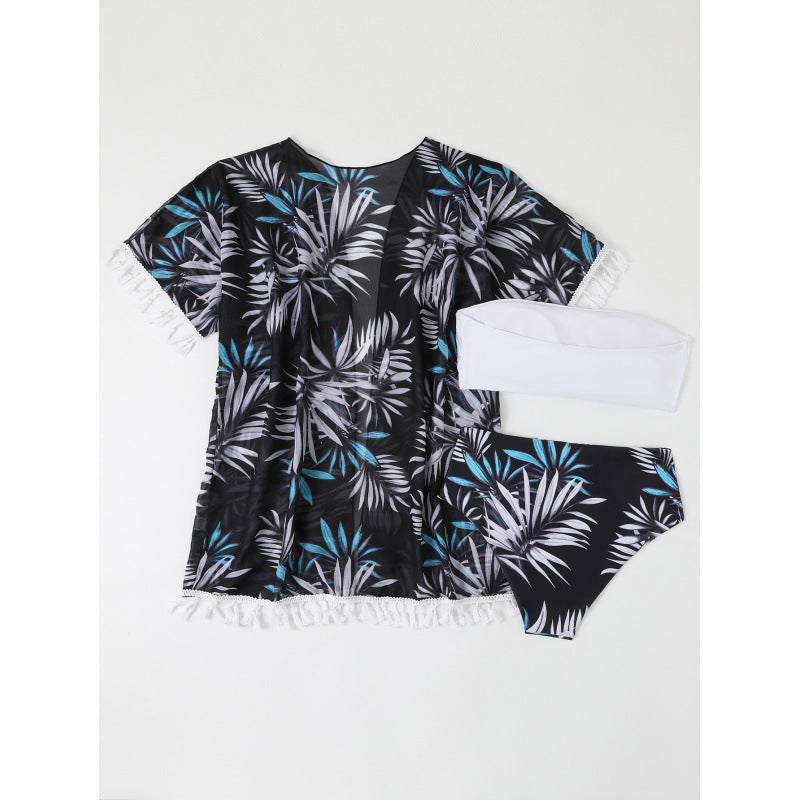 Damen Strandüberwurf mit floralem Design und verspielten Fransen Echo Archiv