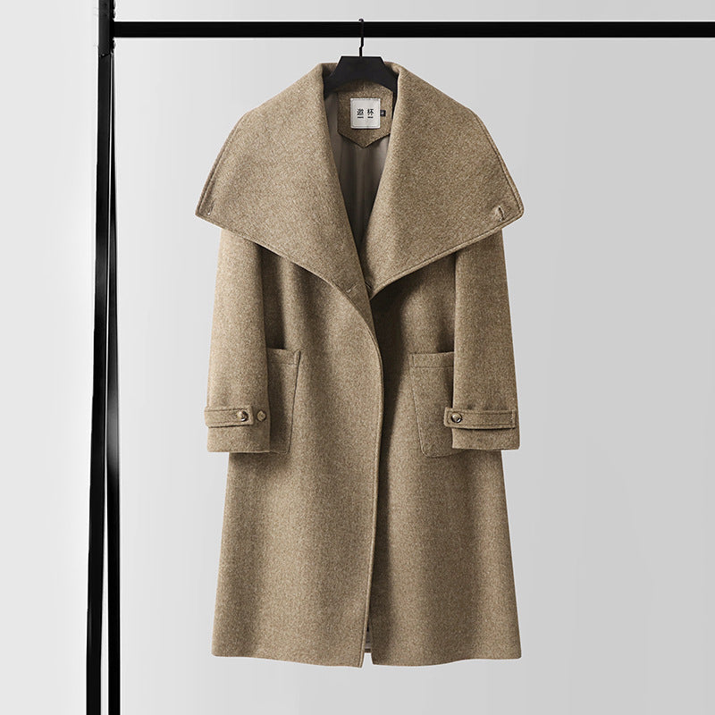 Damen Eleganter langer Wollmix-Cocoon-Mantel mit überlappendem Schalkragen und aufgesetzten Taschen Echoarchiv
