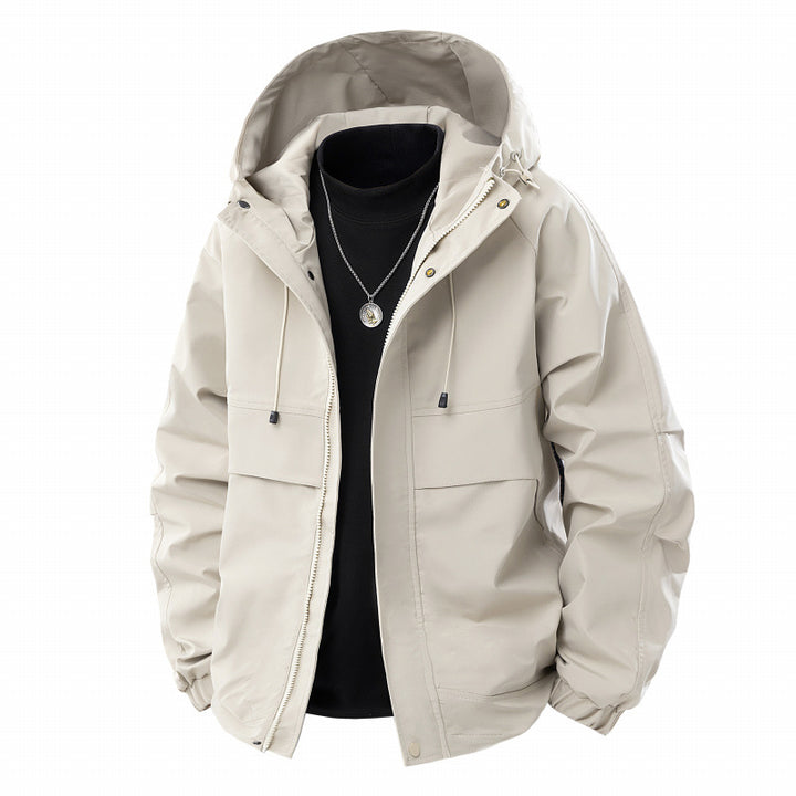 Herren Minimalistischer Tech-Softshell-Parka mit Kapuze, verdecktem Reißverschluss und Cargo-Brusttaschen Echo Archiv