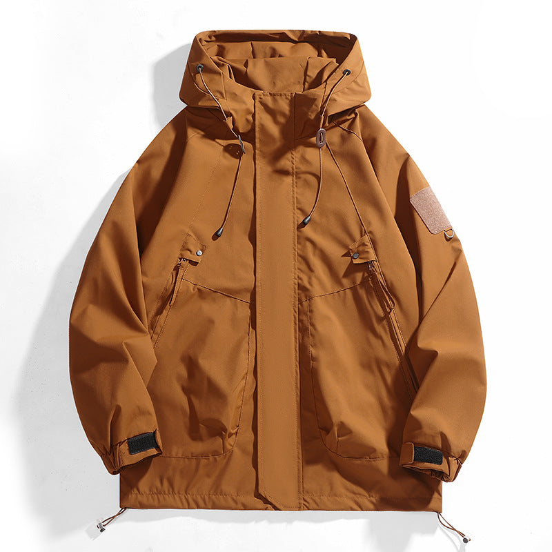 Damen Outdoor-Jacke mit verstellbarer Kapuze und atmungsaktiven Einsätzen Echoarchiv