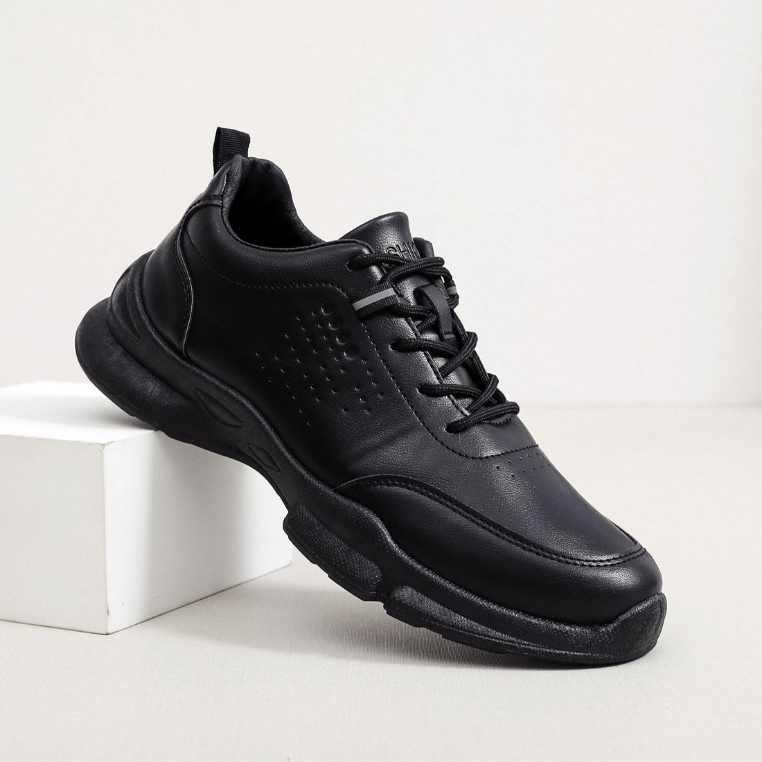Herren Sportliche Leder Sneakers Echoarchiv