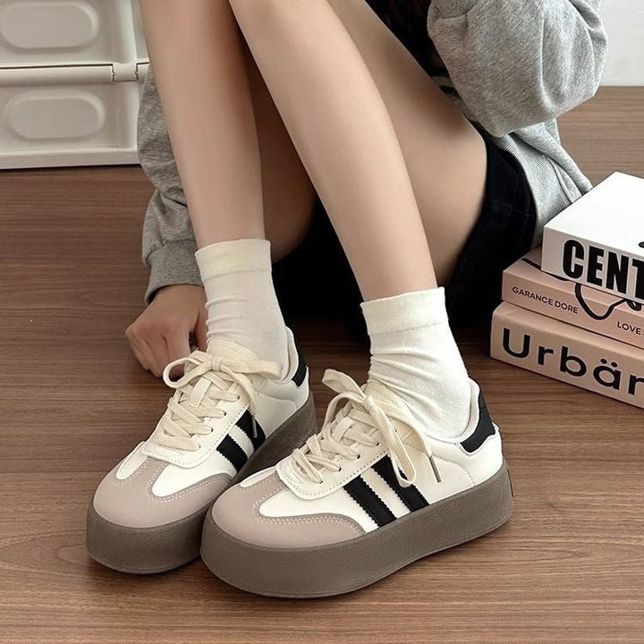 Damen Sneakers mit atmungsaktivem Obermaterial und rutschfester Laufsohle Echo Archiv