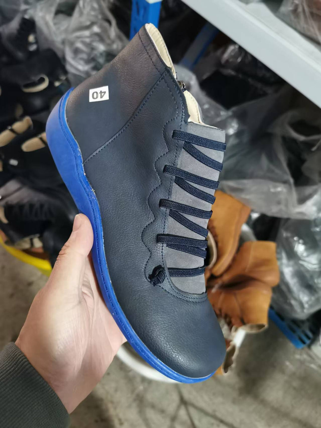 Herren Hochgeschnittener Leder-Sneaker mit elastischer Schnürung und ergonomischer Gummisohle Echo Archiv