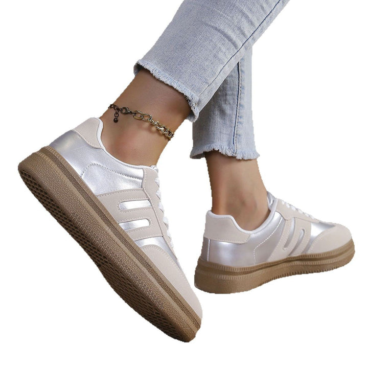 Damen Sportliche Sneakers mit satiniertem Obermaterial und Retro-Design Echo Archiv