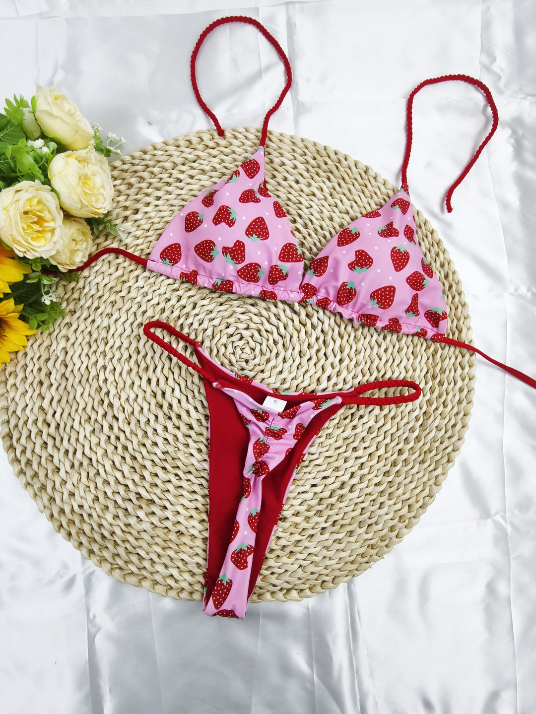 Damen Triangel-Bikini-Set mit fröhlichem Kirschmuster und verstellbaren Trägern Echo Archiv