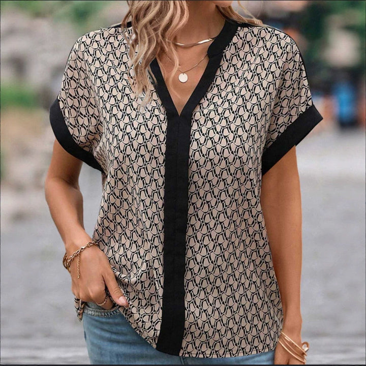 Damen nan leichte kastige Bluse in Krepp-Optik mit V-Ausschnitt und Kontrastpaspel Echo Archiv