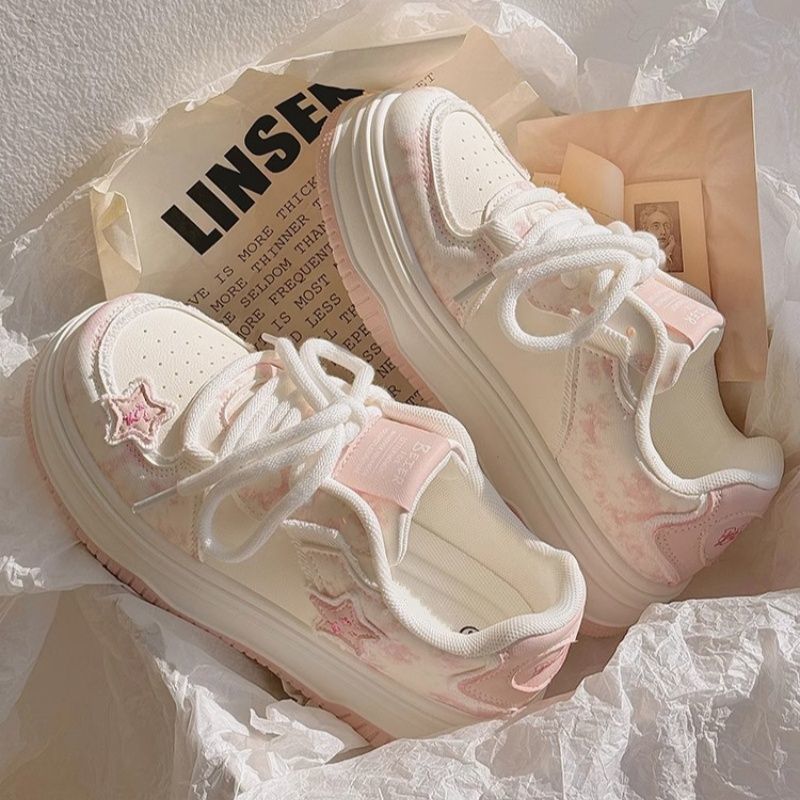 Damen Modische Sneakers mit Sternen-Applikationen Echo Archiv