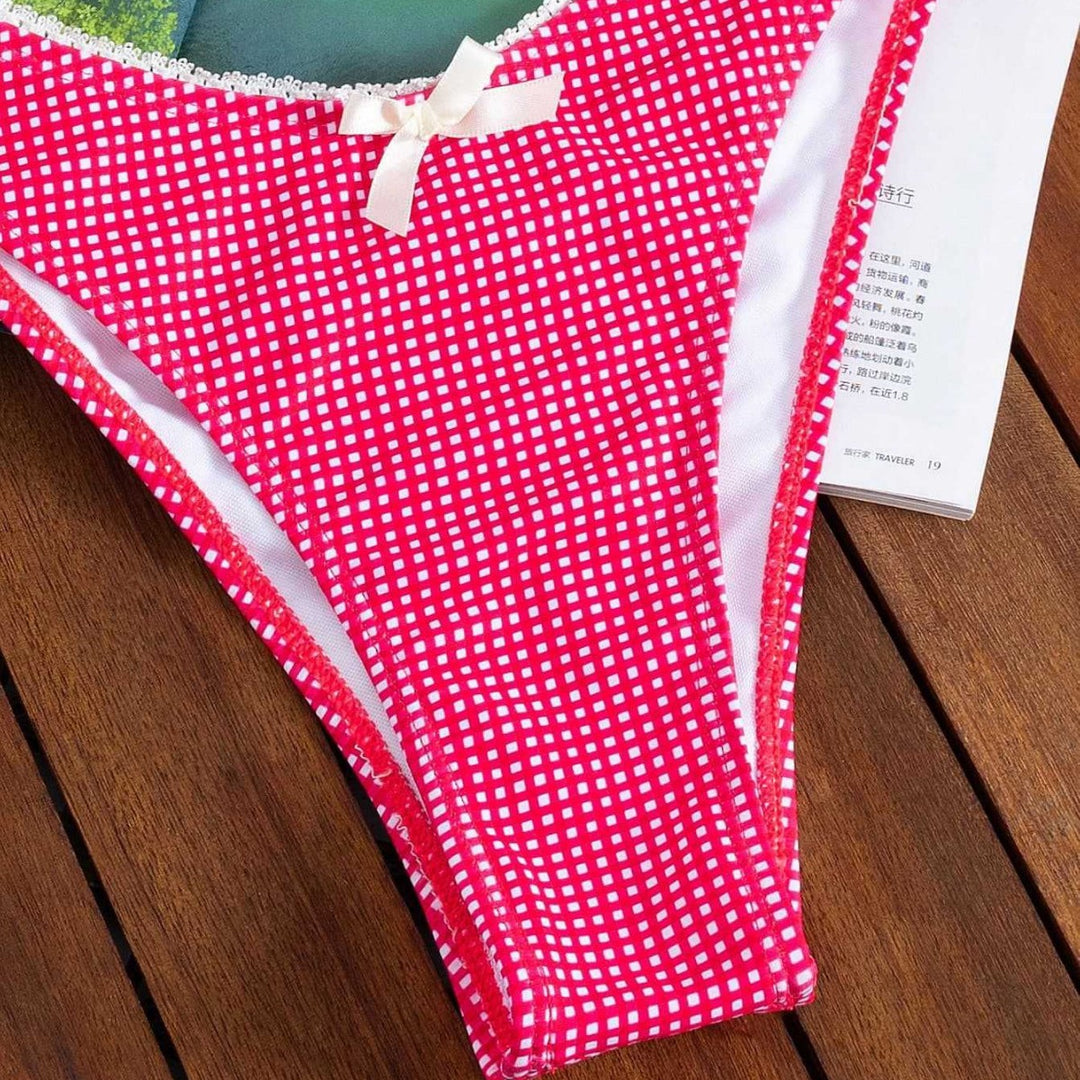 Damen Triangel-Bikini mit gehäkeltem Unterrock Echo Archiv