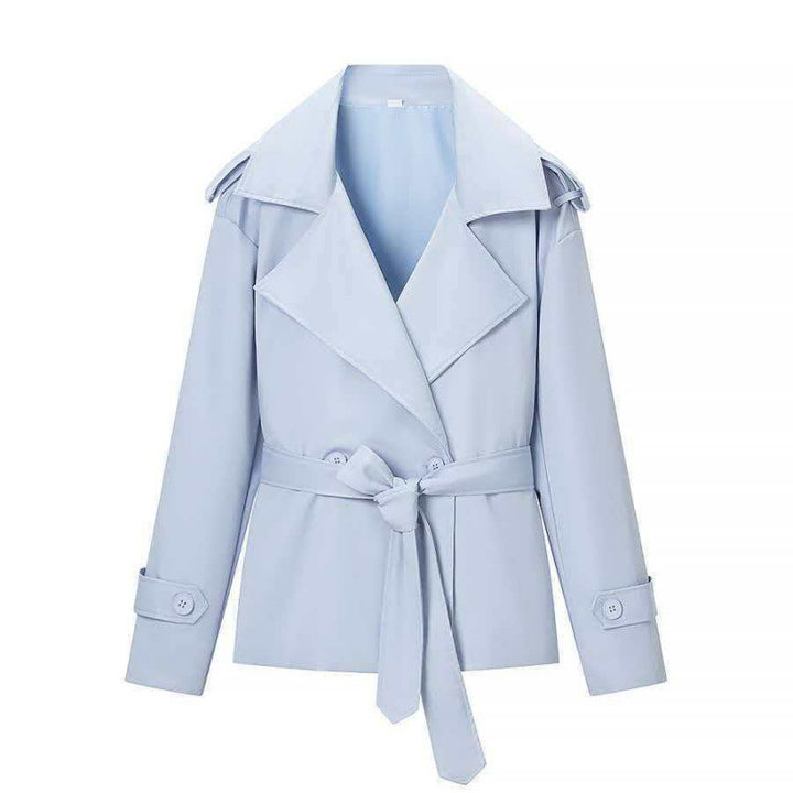 Damen 50+ kurzer Taillen-Trenchblazer mit Bindegürtel und weitem Revers Echo Archiv