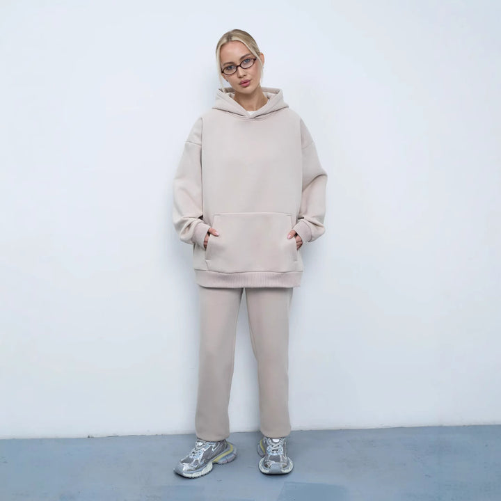 Damen lässiges Kapuzen-Sweatset aus schwerer Baumwollfleece mit Kängurutasche und gerader Jogginghose – Auréline
