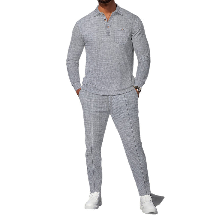 Herren eleganter Freizeitanzug mit strukturiertem Oberteil und bequemen Hosen Echoarchiv