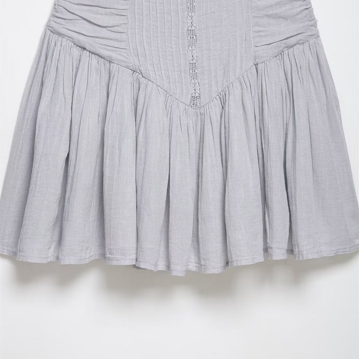 Damen luftiges Babydoll-Kleid mit Rüschendetails und elastischer Taillierung Echo Archiv