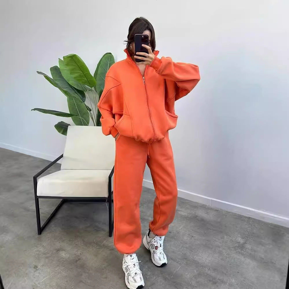 Damen Oversize Fleece-Set mit Reißverschlussjacke und weiten Jogginghosen Echoarchiv