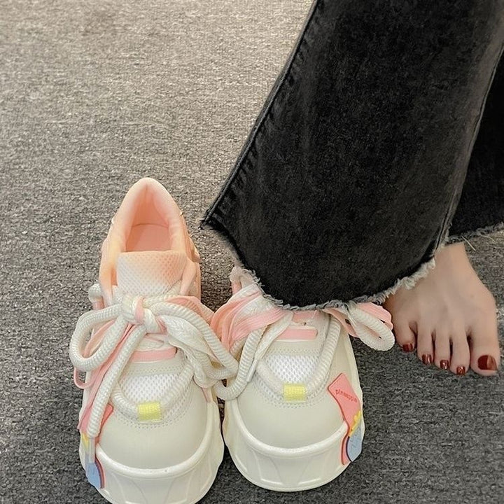 Damen Sportliche Sneakers mit verspieltem Design und atemberaubender Sohle Echo Archiv