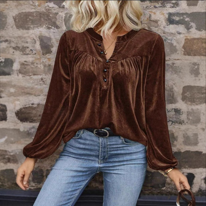 Damen Samtbluse mit Knopf‑Henley, geraffter Brustpasse und lockerer Passform Echoarchiv