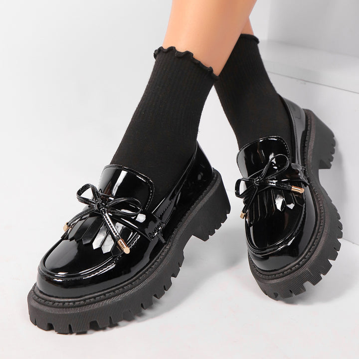 Damen Loafer in Lacklederoptik mit massiver Profilsohle und Zierschleife – Lioré