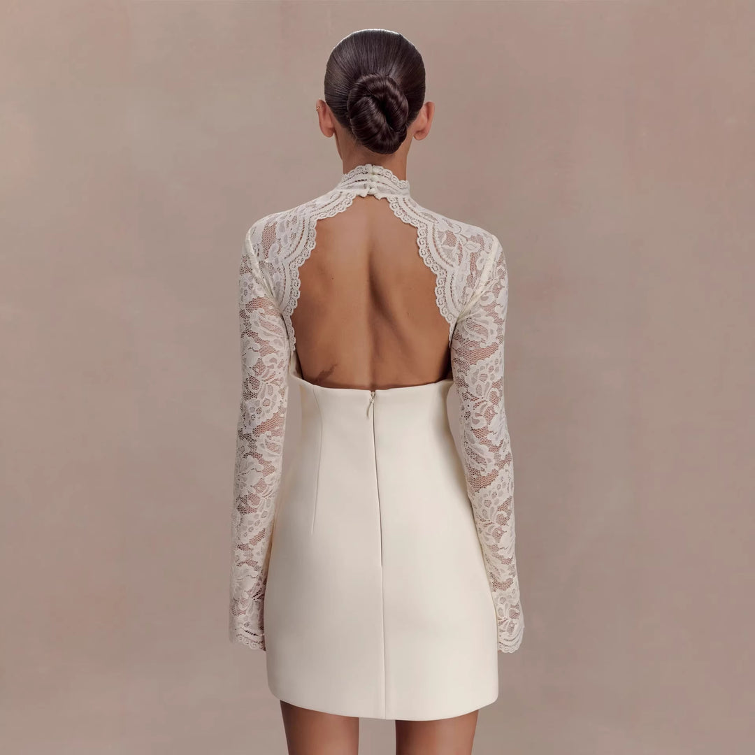 Damen Elegantes Minikleid mit Spitzenoberteil und hochgeschlossenem Kragen Echo Archiv