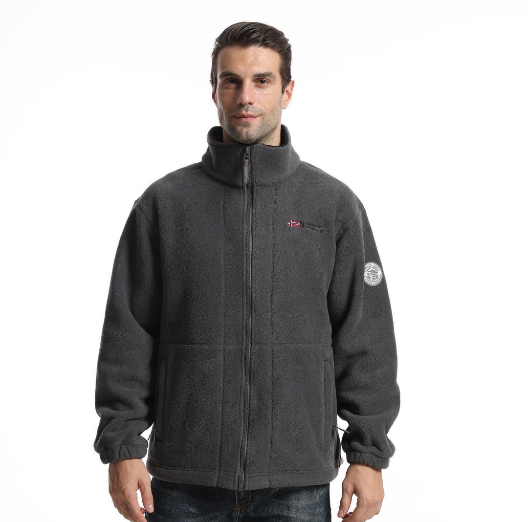 Herren Fleecejacke mit Stehkragen, durchgehendem Reißverschluss und Eingrifftaschen Echoarchiv