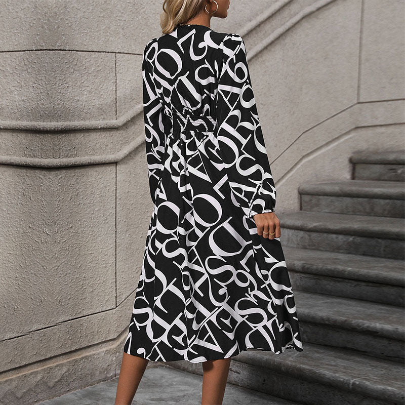 Damen Modisches Wickelkleid mit Rüschen und asymmetrischem Saum Echo Archiv