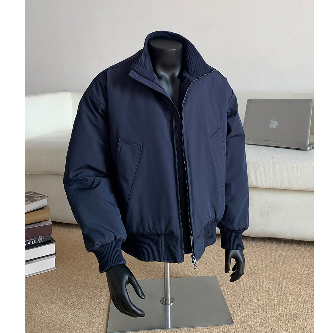 Herren Oversized Stepp-Bomber mit hoher Rippenkragenkonstruktion und verdecktem Reißverschluss Echo Archiv