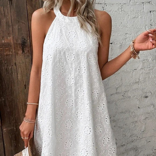 Damen luftiges Sommerkleid mit hohem Hals und femininen Details Echoarchiv
