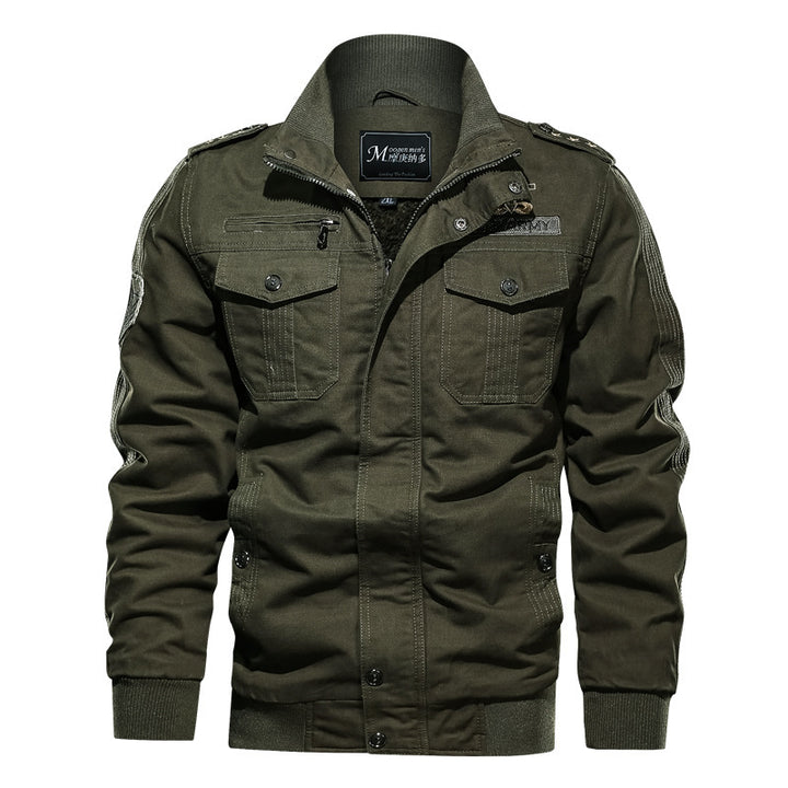 Herren Fieldblouson aus Canvas mit Epauletten, Utility‑Pattentaschen und geripptem Stehbund – Taviero