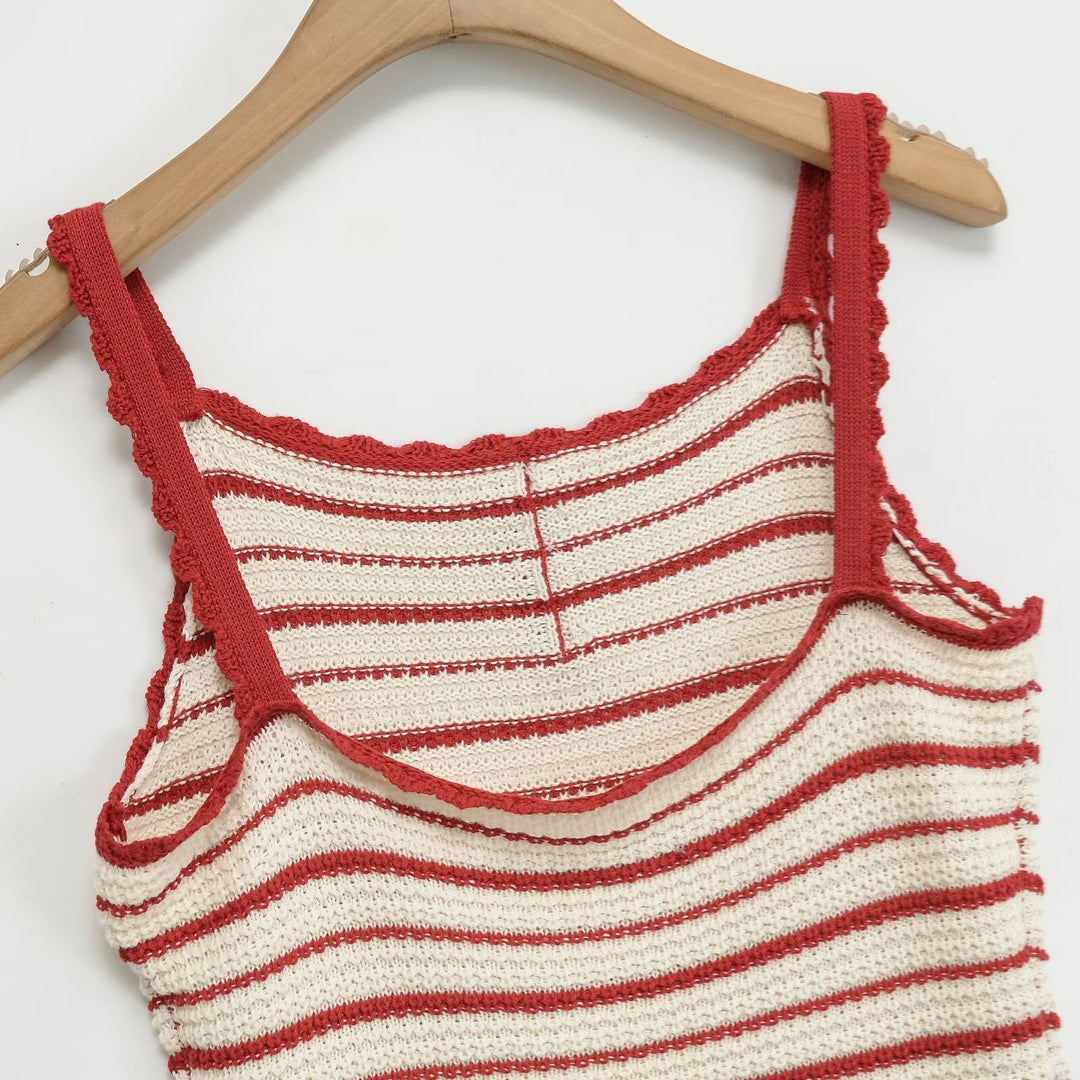 Damen leichtes Stricktop mit fröhlichem Streifenmuster und dekorativem Träger Schnitt Echo Archiv