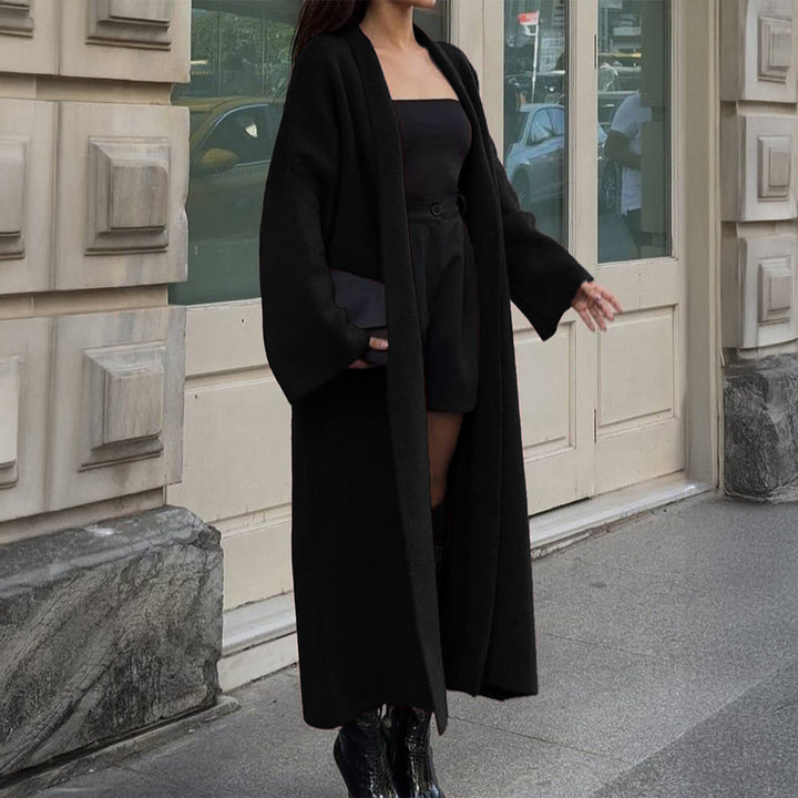 Damen extra-langer Oversize-Strickmantel mit offenem Schnitt, weiten Ärmeln und Kimonokragen – Veloura
