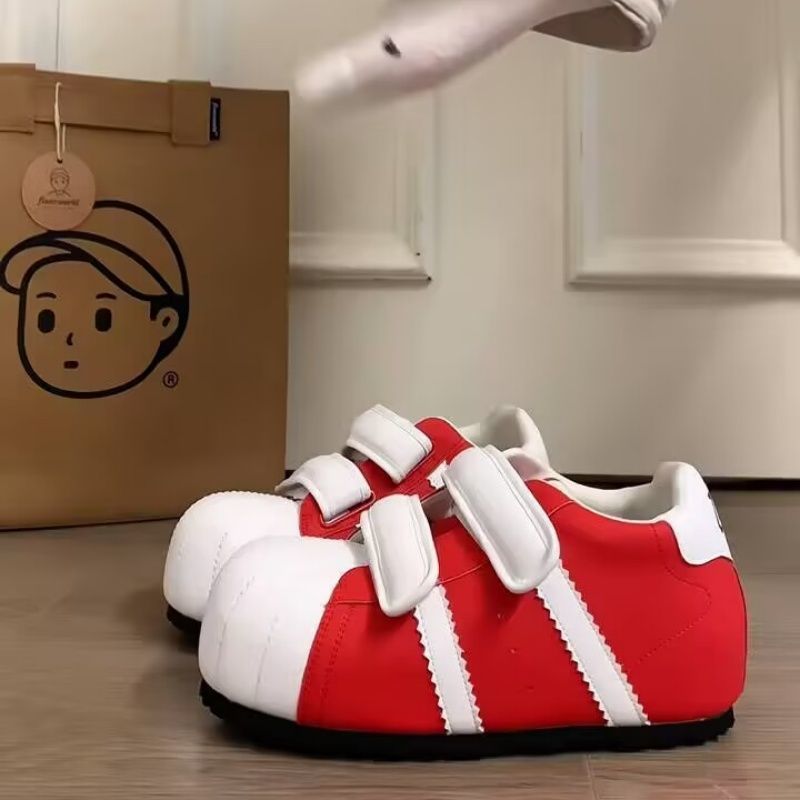 Damen Bequeme Sneakers mit doppeltem Klettverschluss und sportlichem Design Echo Archiv