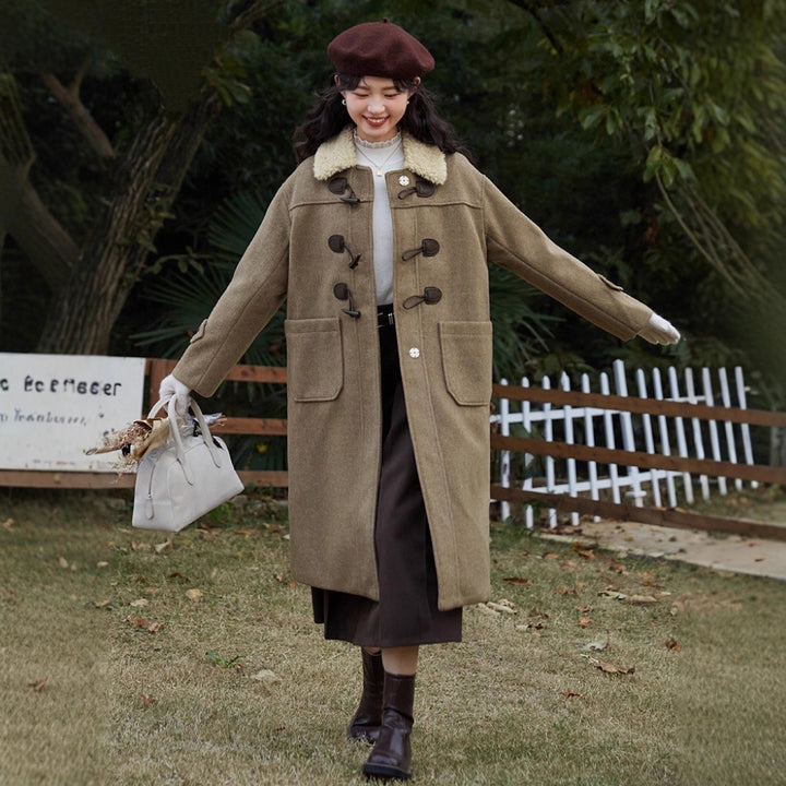 Damen Langer Duffle‑Mantel mit Teddykragen, Knebelverschlüssen und aufgesetzten Taschen Echoarchiv