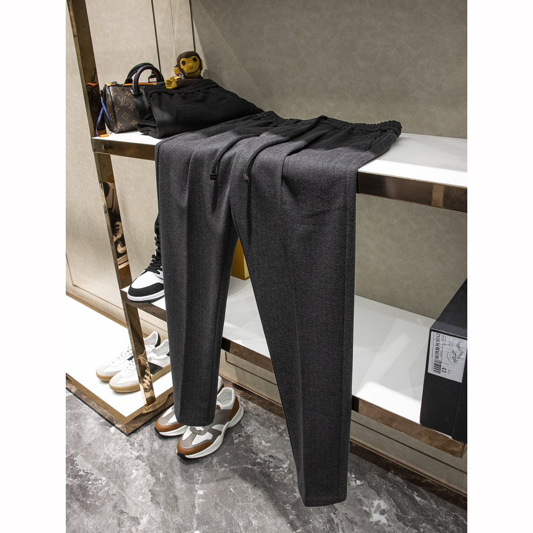 Herren Elegante Jogginghose im Tapered Schnitt mit Bundfalten und Kordelzug Echoarchiv