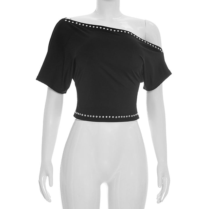 Damen asymmetrisches Crop-Top mit weich fließendem Stoff und dekorativem Nietenbesatz Echo Archiv