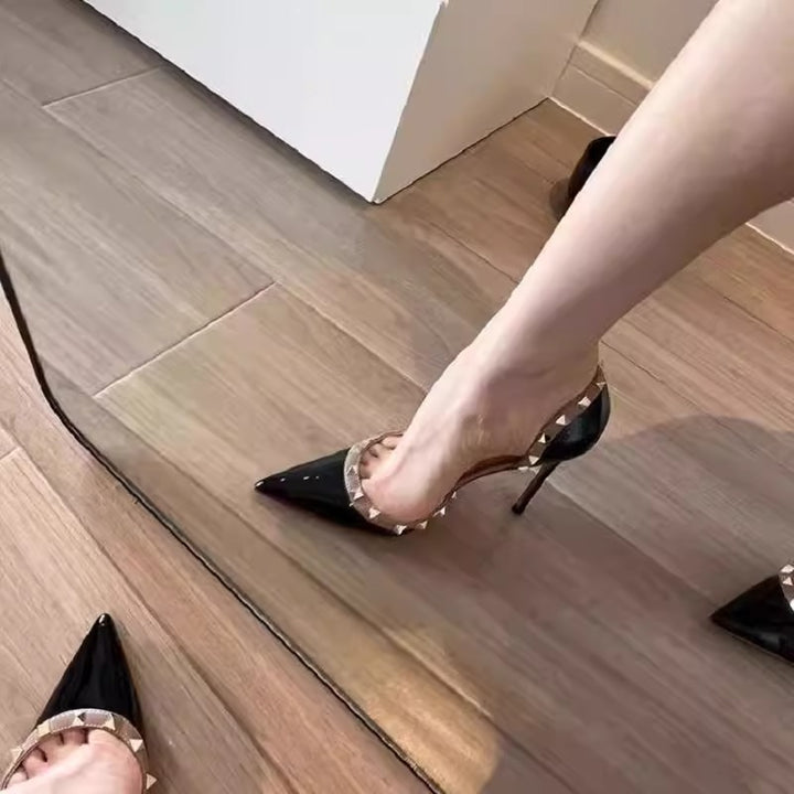 Damen Spitzer Slingback-Pumps aus Lack mit pyramidenförmigen Nieten und schlankem Stiletto – Lioré