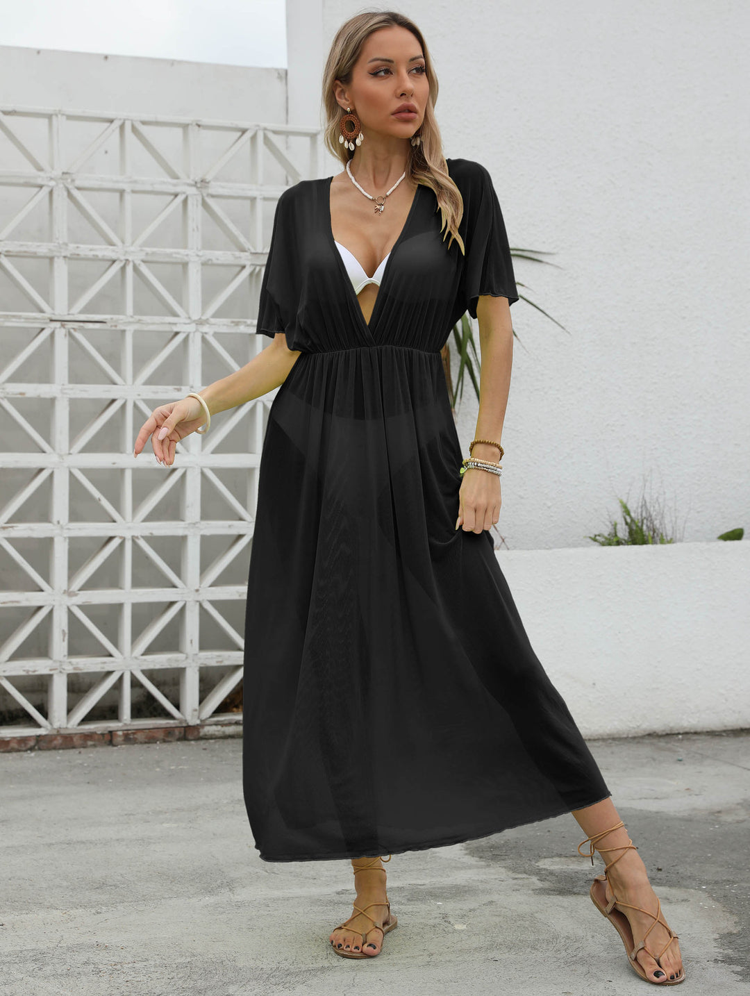 Damen elegantes Maxi-Kleid mit tiefem V-Ausschnitt und fließendem Rock Echo Archiv