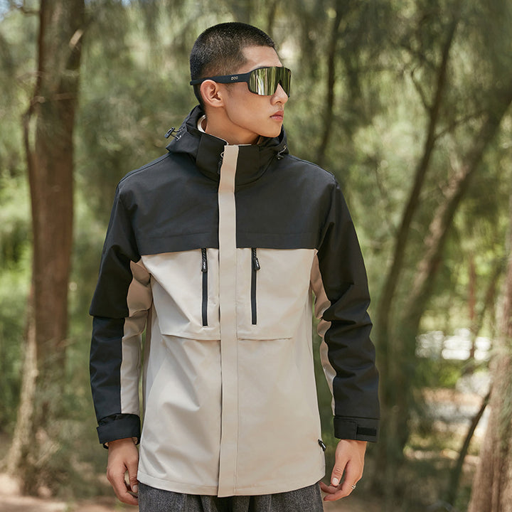 Herren technische Outdoorjacke mit Kapuze, wasserabweisender Membran und multifunktionalen Reißverschlusstaschen Echoarchiv