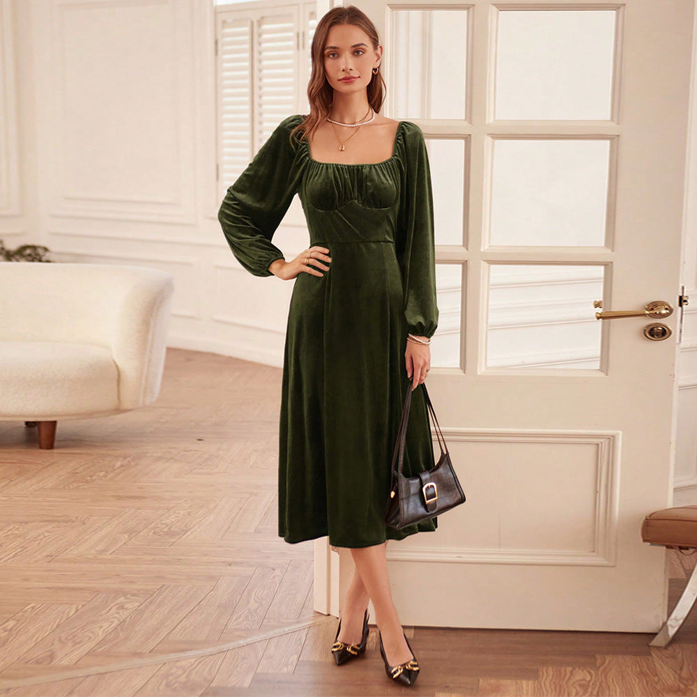 Damen elegantes Samt-Midikleid mit quadratischem Ausschnitt, geraffter Brustpartie und ballonartigen Ärmelabschlüssen – Élara