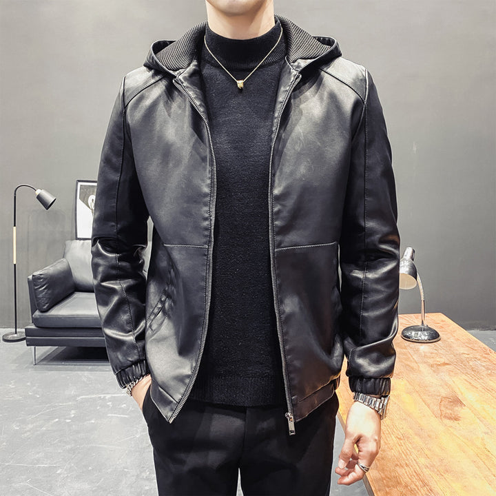 Herren Kapuzen-Lederimitatjacke im Slim‑Fit mit Reißverschluss und Raglanärmeln – Valtoré