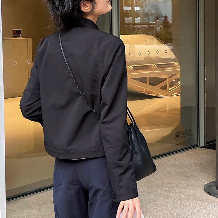 Damen urbane Übergangsjacke mit minimalistischen Details Echoarchiv