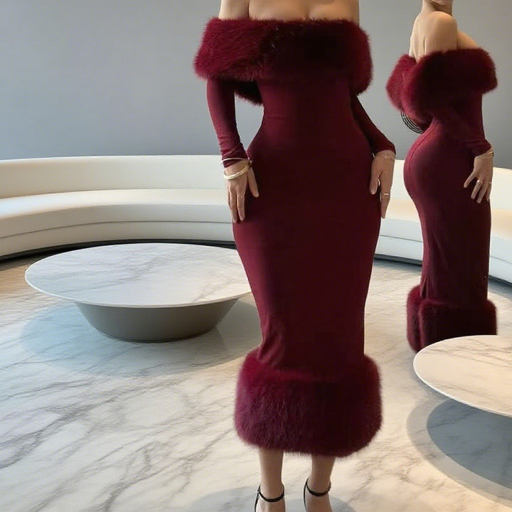 Damen Elegantes Abendkleid mit luxuriösem Federbesatz Echo Archiv