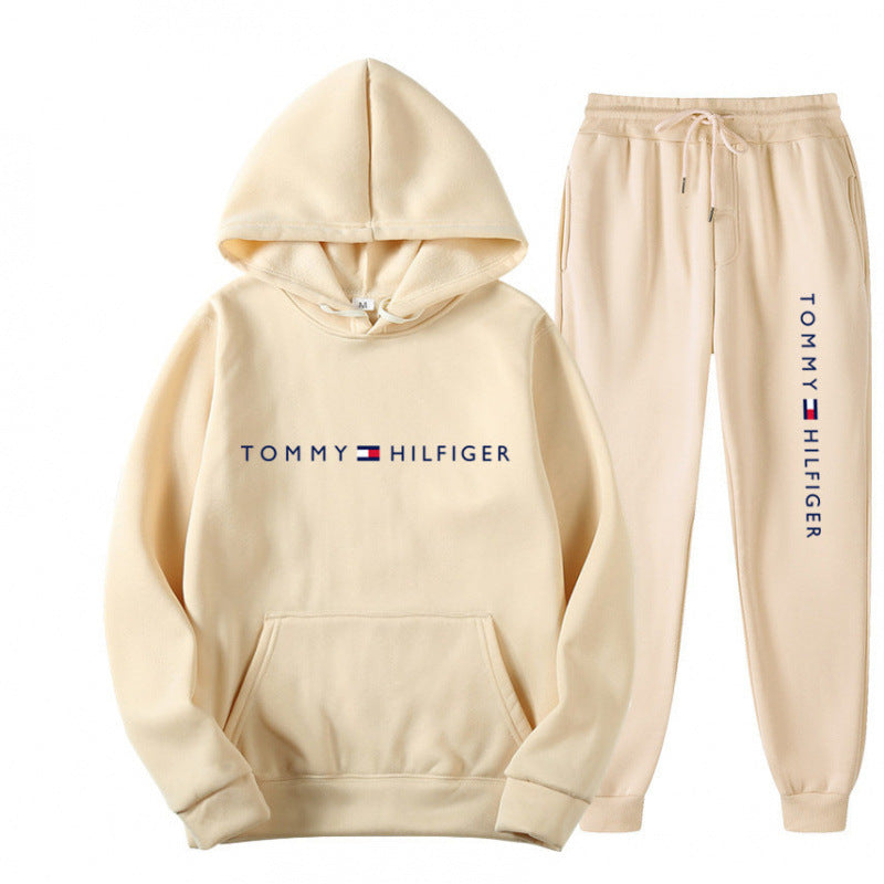 Damen SwEchoarchivtanzug mit gemütlichem KapuzenswEchoarchivter und lässiger Jogginghose Echoarchiv