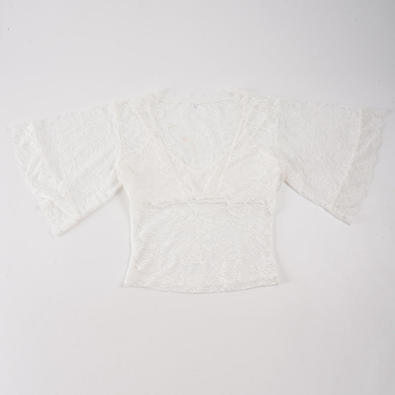 Damen elegantes Spitzenoberteil mit voluminösen Rüschendetails Echo Archiv