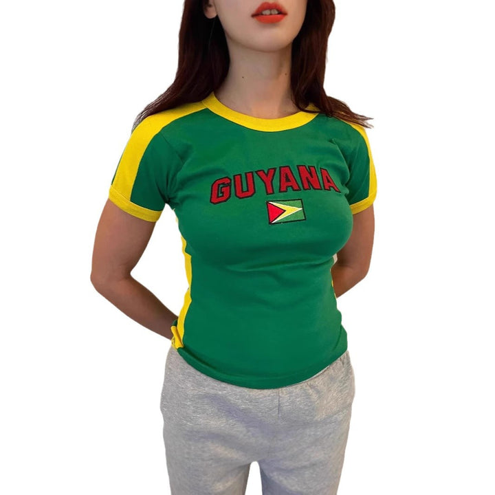 Damen T-Shirt mit kulturellem Schriftzug und Flaggenmotiv Echo Archiv