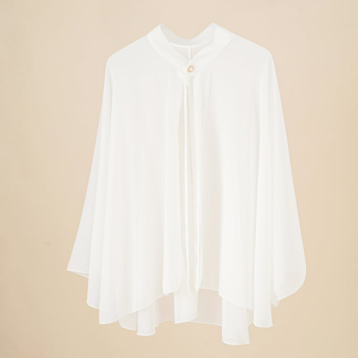 Damen Chiffon-Cape mit Schleifenkragen und Zierknopf – Avérine