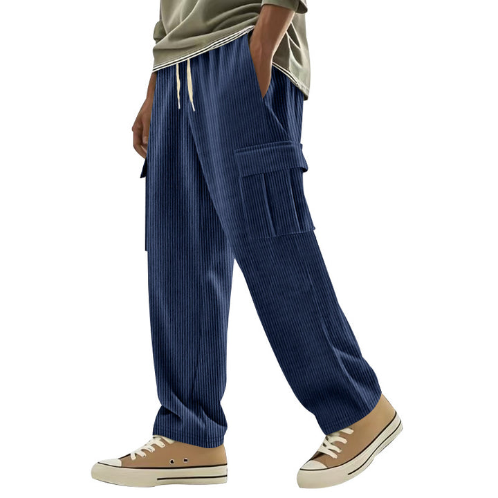 Herren Cordcargo-Hose mit weitem Bein, Tunnelzugbund und aufgesetzten Cargotaschen – Bravaro