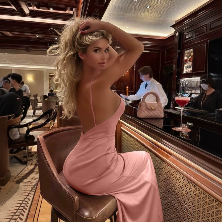 Damen Maxikleid mit raffinierten Trägern und elegantem V-Ausschnitt Echo Archiv