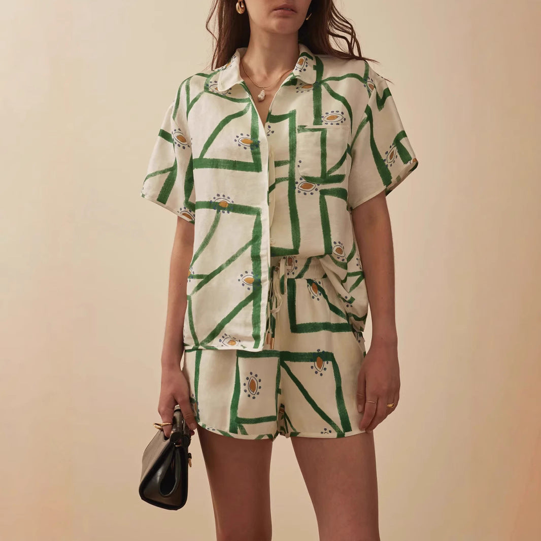 Damen Kurzoverall mit elegantem floralem Muster und lockerem Schnitt Echo Archiv