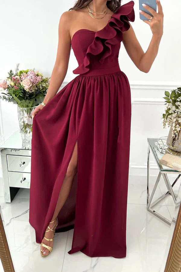 Damen Maxikleid mit asymmetrischem Schnitt und voluminösem Rüschendetail Echo Archiv