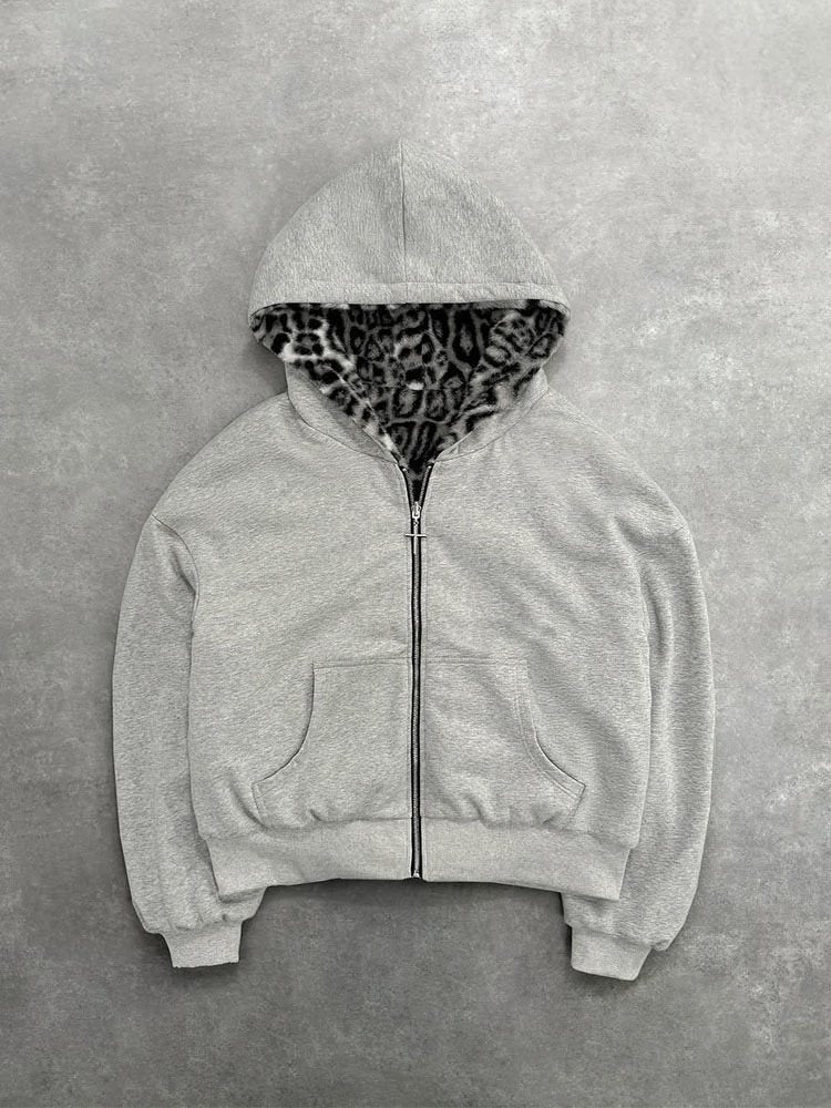 Unisex Kapuzen-Sweatjacke mit Kunstfellfutter, verkürztem Schnitt und Kreuz-Reißverschluss Echo Archiv
