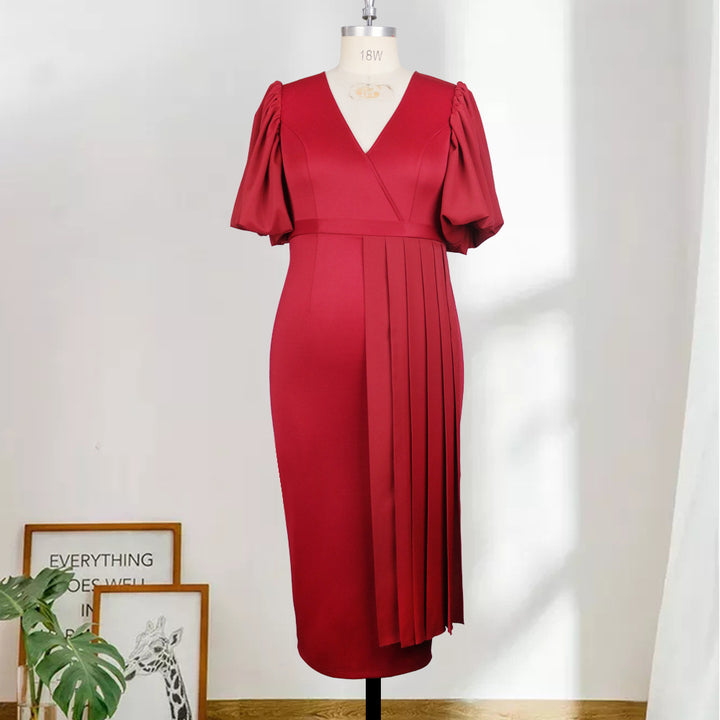 Damen Elegantes, figurbetontes Midi-Kleid mit plissierten Details Echo Archiv