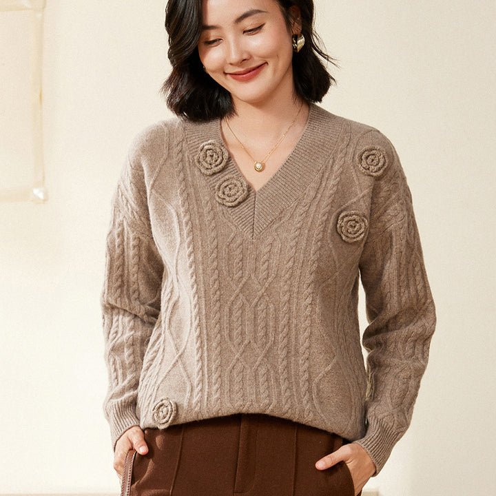 Damen Zopfmuster-V-Pullover mit dreidimensionalen Blumenapplikationen aus weichem Wollmix Echoarchiv